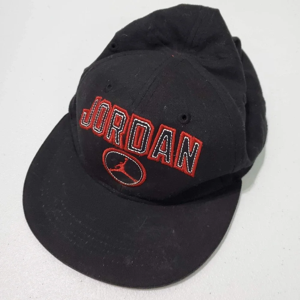 Jordan Boys Hat‎ 4/7 Black Red Baseball Cap Jumpman Logo Embroidered Basketball